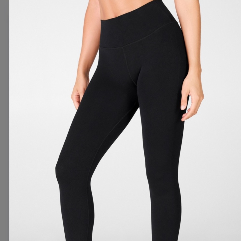 Fabletics High Waisted Sculpknit Legging